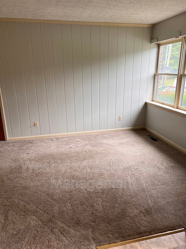 Building Photo - 184 Wyndale Dr