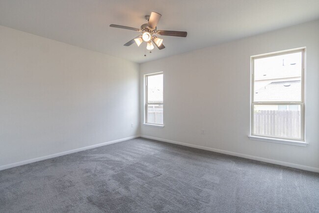 Building Photo - 909 Durness Dr