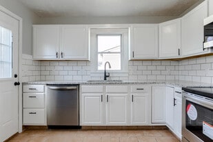 Building Photo - 4184 S 61st Ave