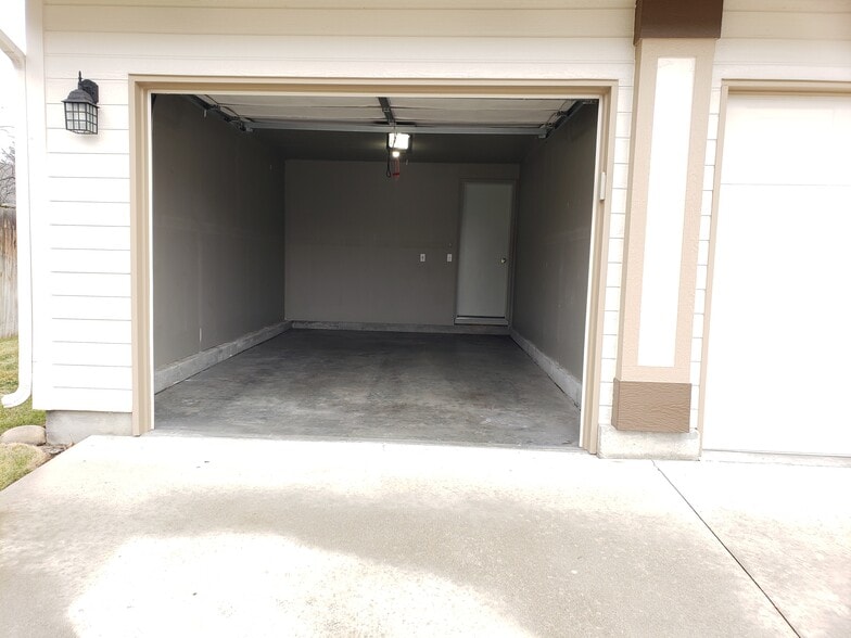 Building Photo - 8061 W Cory Ct