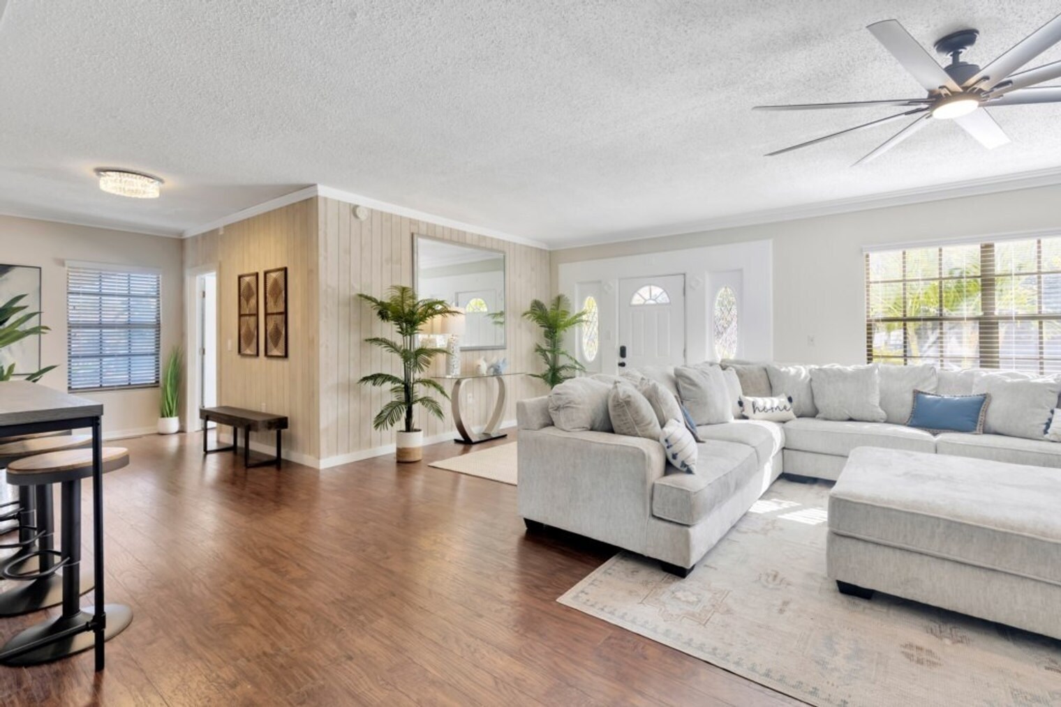 Building Photo - 1679 Tampa Rd