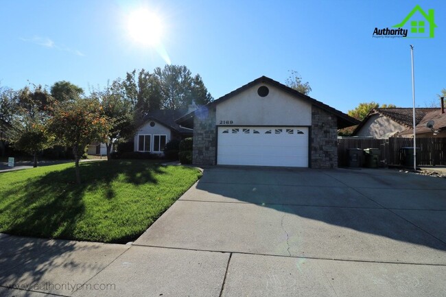 Building Photo - 2169 Sophy Pl