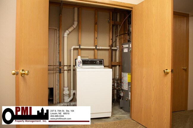 Building Photo - 1738 N 27th St