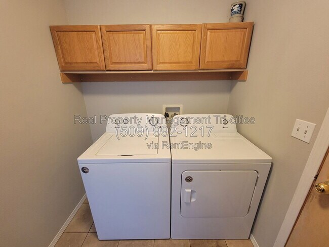 Building Photo - 4508 Sedona Dr