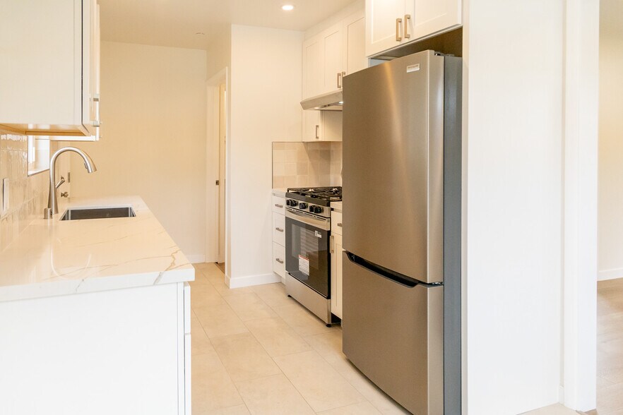 Building Photo - 1000 Tilton Ave