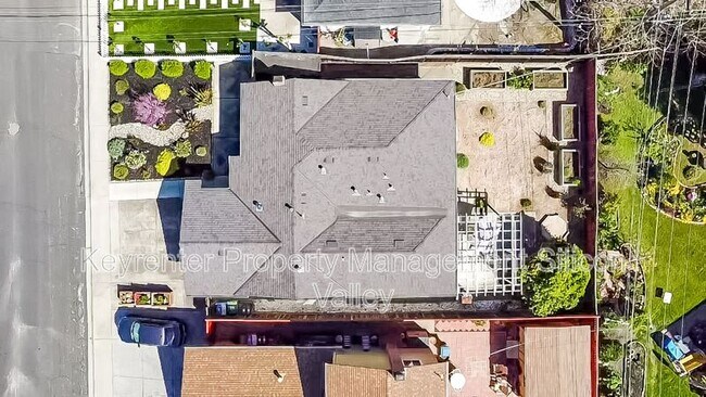 Building Photo - 1214 Park Heights Dr