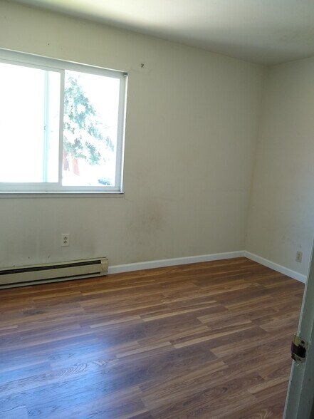 Building Photo - 825 Kiely Blvd