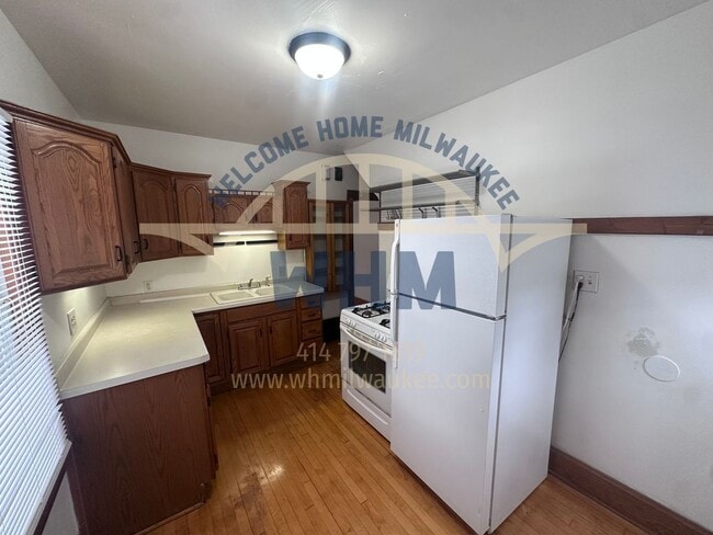 Building Photo - 1603 E Hampshire St