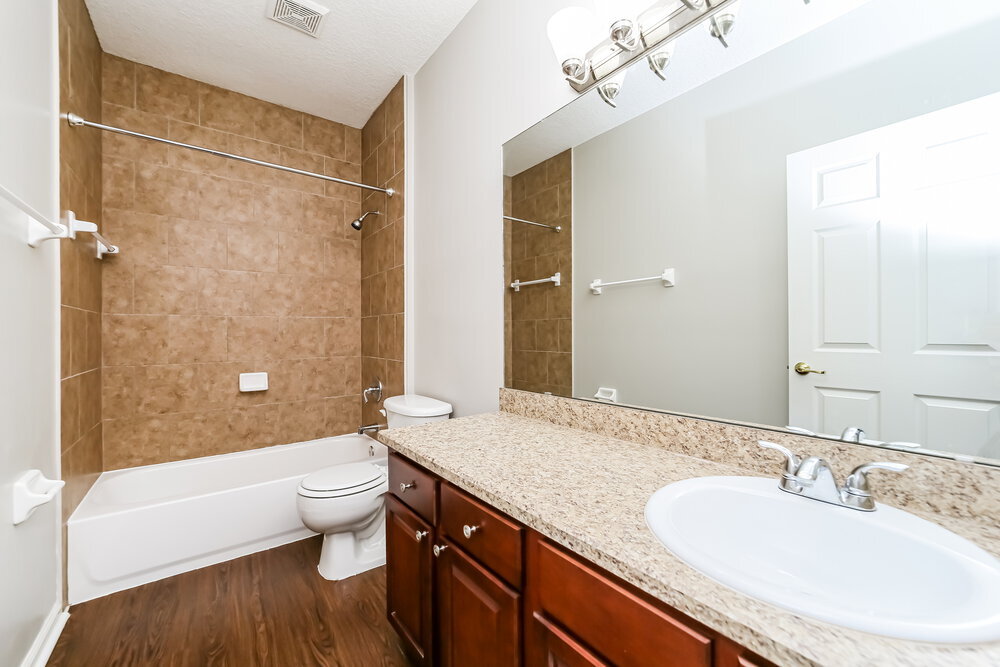 Building Photo - 3708 Southbank Cir