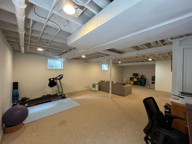 Building Photo - 1288 Marls Ct