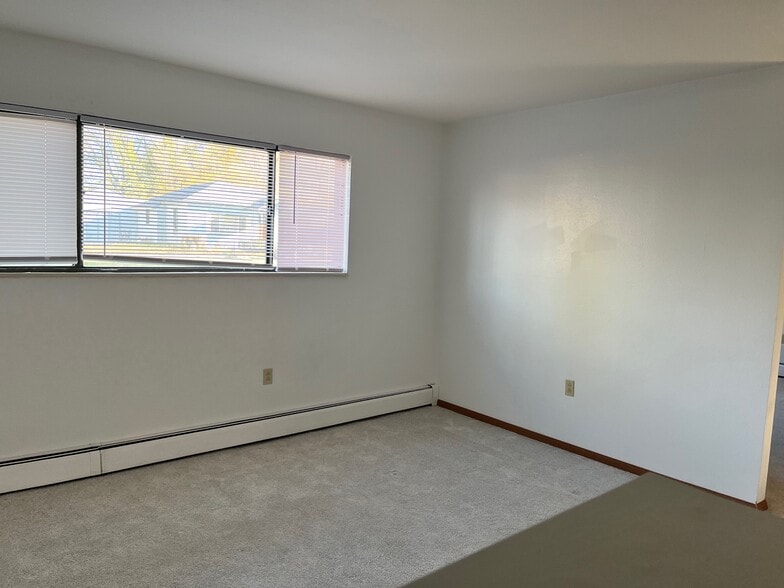 Living - 135 Popo Agie St