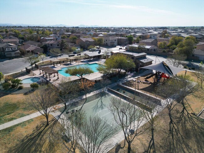 Building Photo - 3 bedroom Home!!