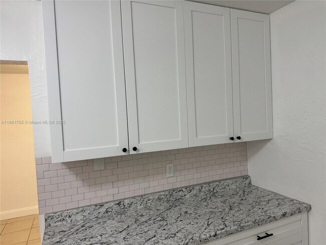 Building Photo - 7205 NW 76th Pl