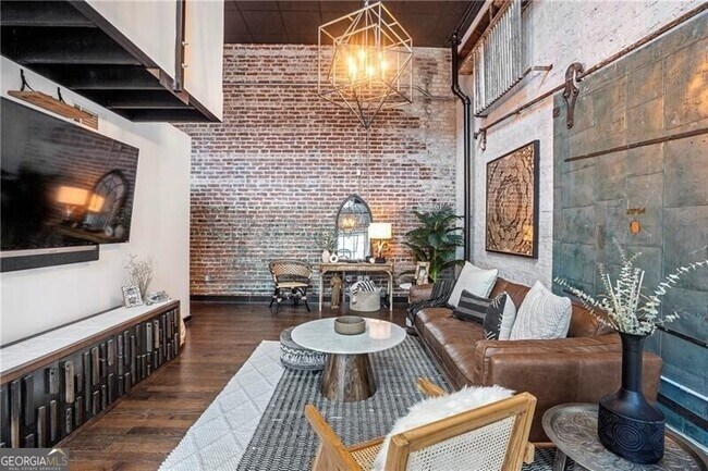 Building Photo - 650 Glen Iris Dr NE