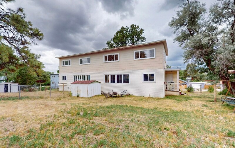 Building Photo - 3216 Villa St