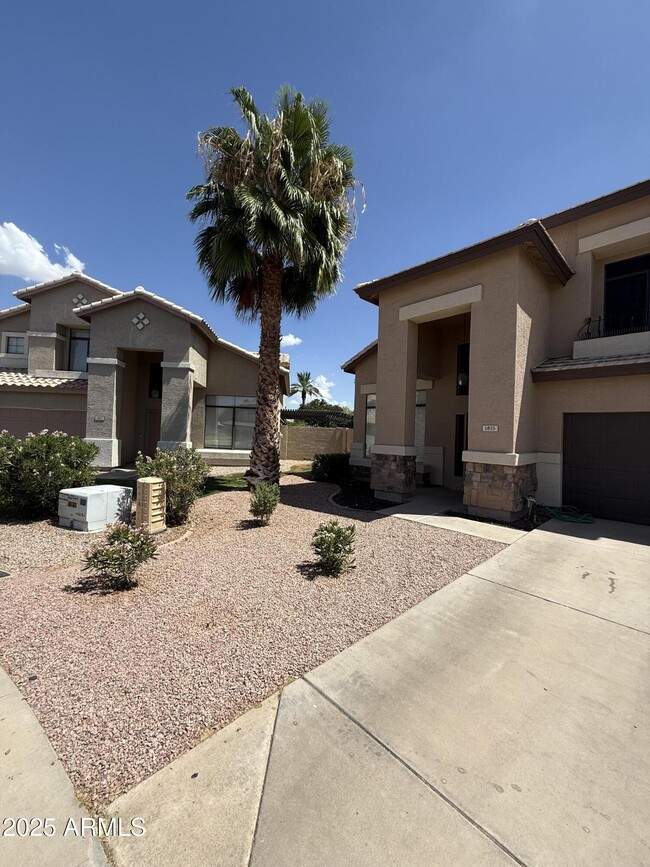 Building Photo - 1815 E Dava Dr