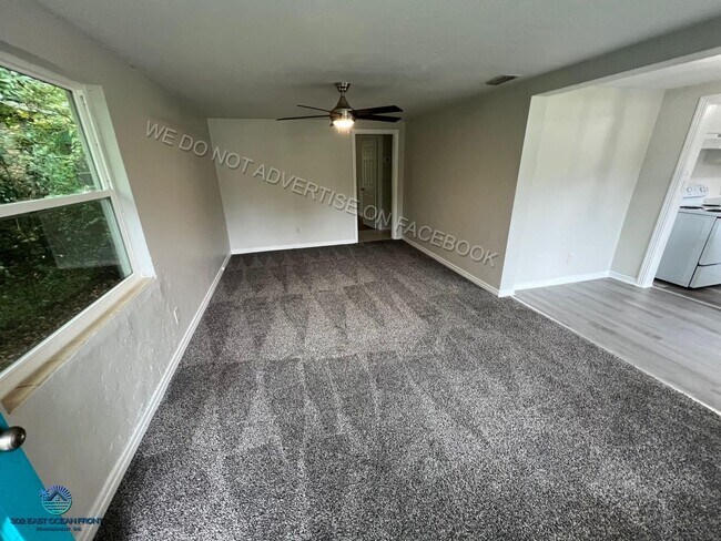 Building Photo - Lovely 3 Bedroom 1 Bathroom now available ...