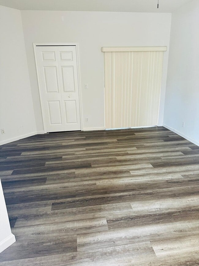 Building Photo - 8904-5112 Sandshot Ct