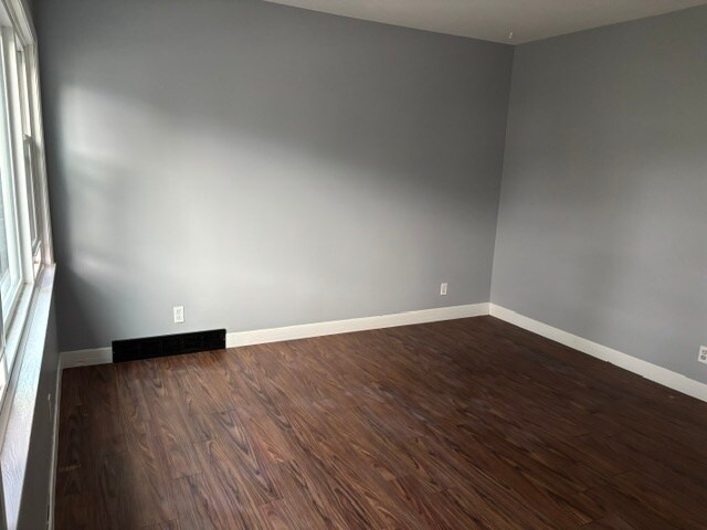 Building Photo - 17 Newman Place