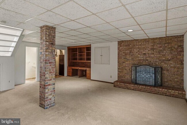 Building Photo - 770 Trenton Ave