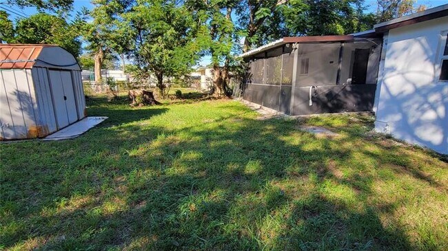 Building Photo - 510 N 69th Ave