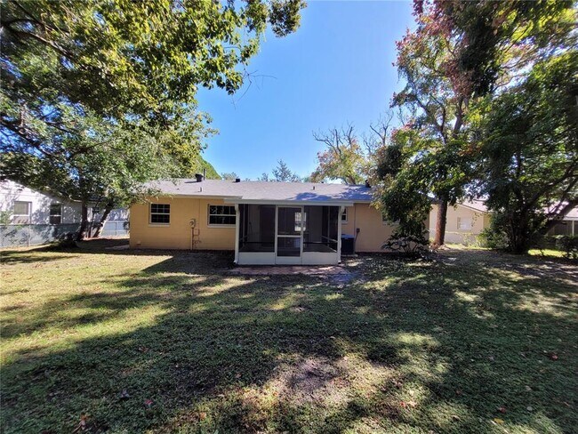 Building Photo - 10 Winding Ridge Rd