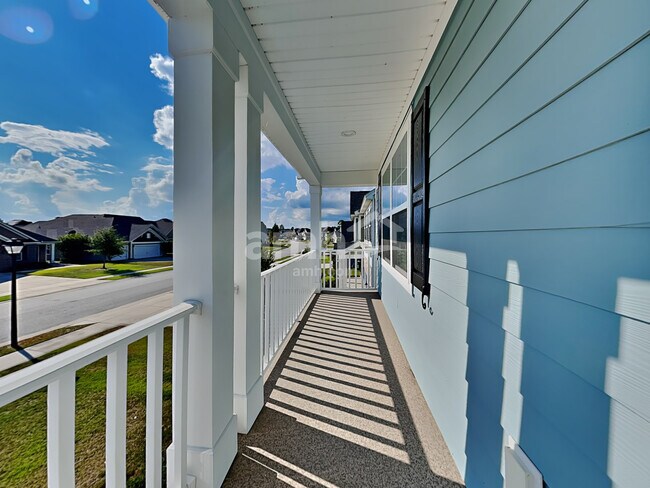 Building Photo - 128 Martello Rd