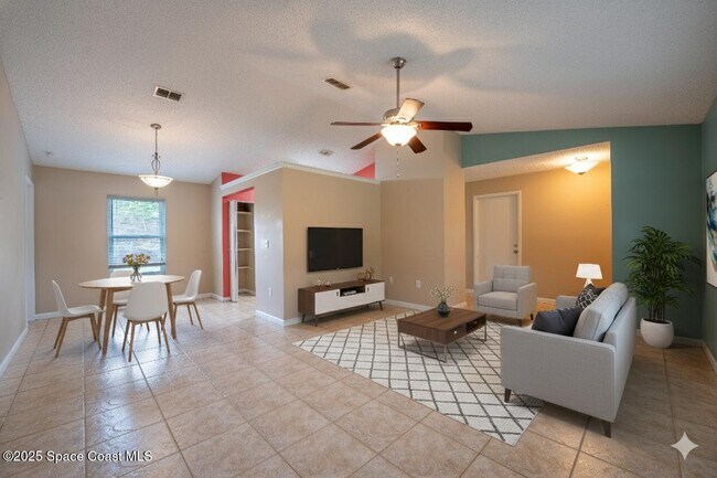 Building Photo - 2390 Queens St SE