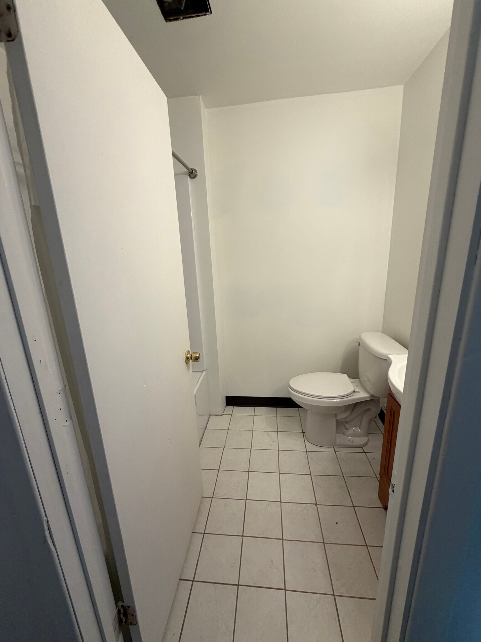 Building Photo - 831 Beech Dr