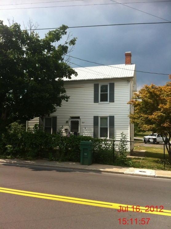 Building Photo - 713 E Moler Ave