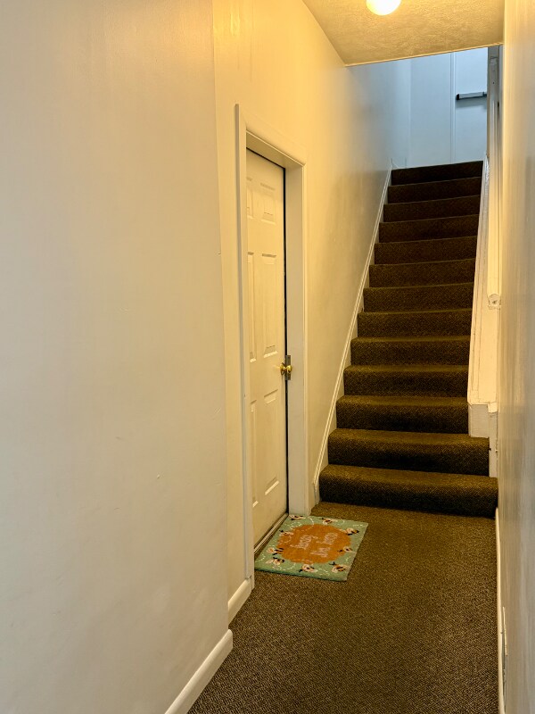 Building Photo - 5430 Baywood St