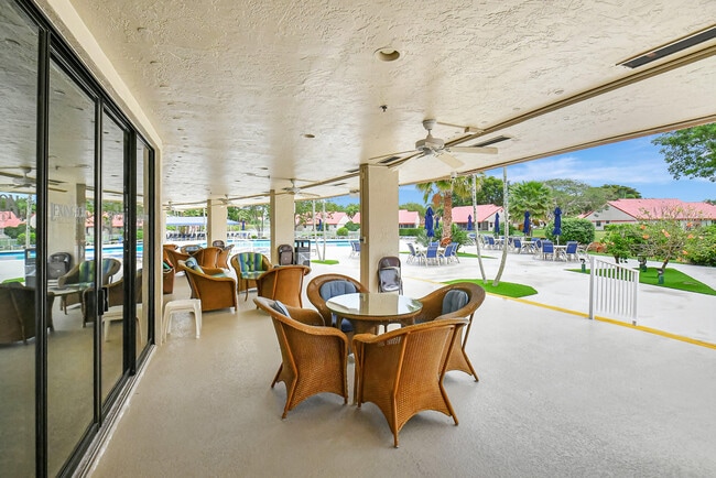 Building Photo - 7557 Lexington Club Blvd