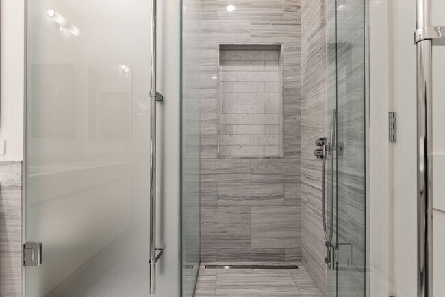 Building Photo - 1 Dalton St