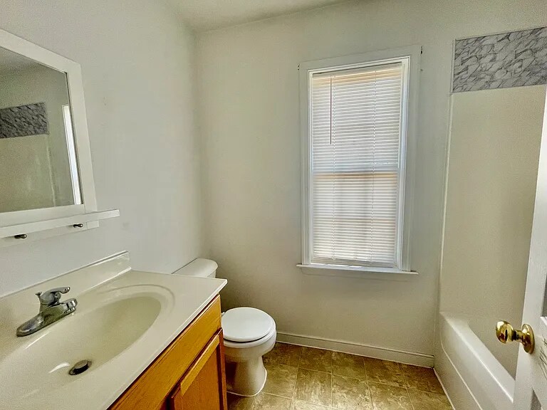 Building Photo - 3730 Carrie Ridge Ct