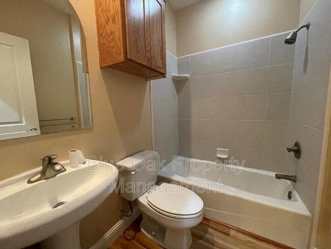 Building Photo - 1 Hidden Brooke Way