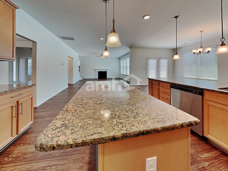 Building Photo - 3110 Ironwood Flat Dr