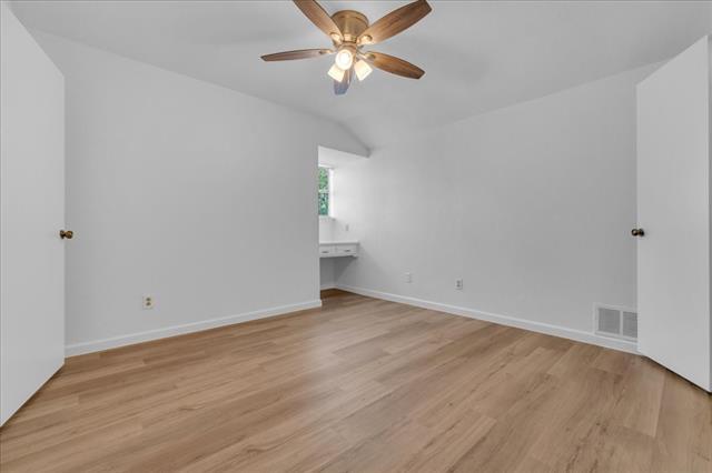 Building Photo - 1205 Fairhaven Dr
