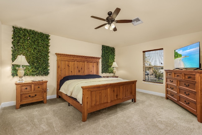 Building Photo - 205 SE 4th Pl