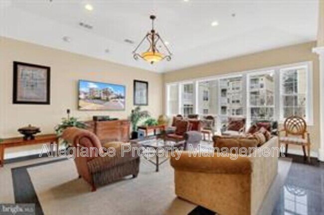 Building Photo - 4551 Strutfield Ln