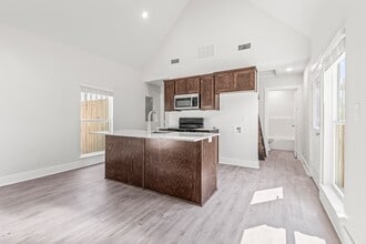 Building Photo - 20048 County Rd 4118