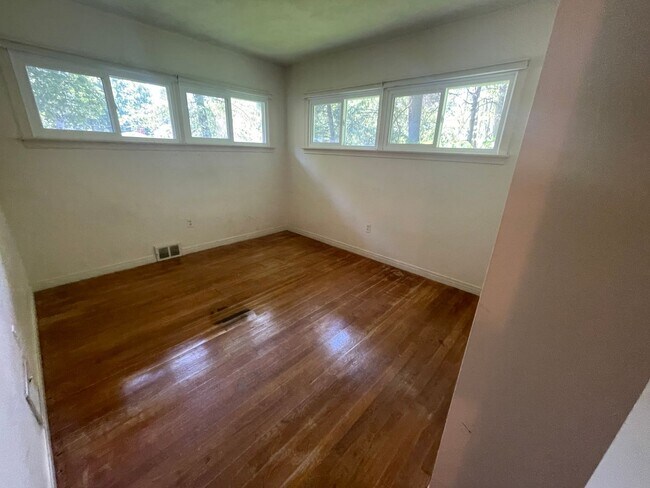 Building Photo - Cayuga Heights Single-Family Home