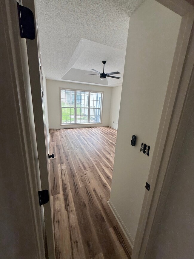 Building Photo - 103 Pinebark Ln