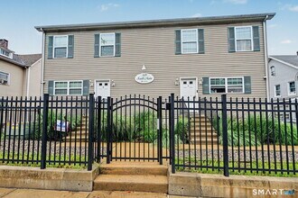 Building Photo - 149 S Main St
