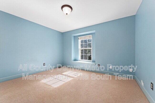 Building Photo - 7731 S Curtice Way