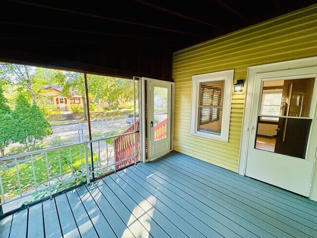 Building Photo - Charming 3-Bedroom Home in the Heart of So...