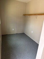 Building Photo - 22662 Lukens Ln