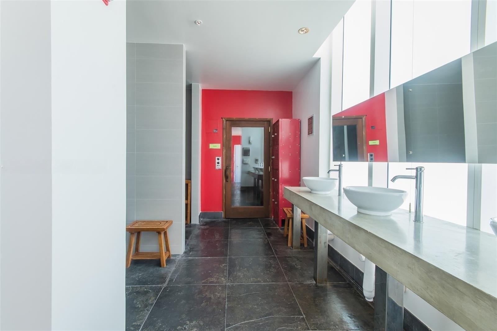 Building Photo - 133 NE 2nd Ave