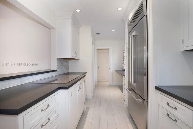 Building Photo - 8300 SW 61st Ave