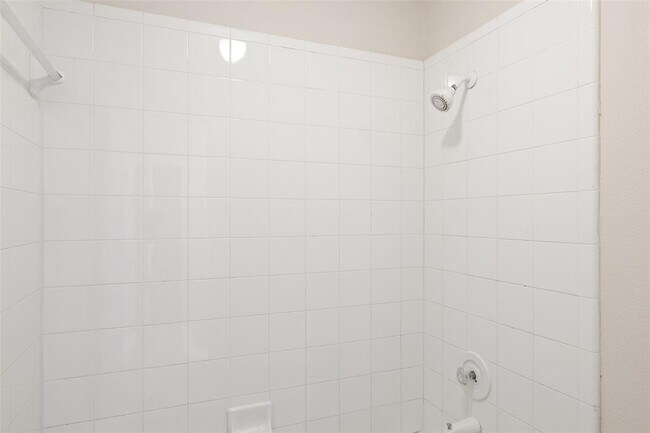 Building Photo - 11505 Leon Grande Cove