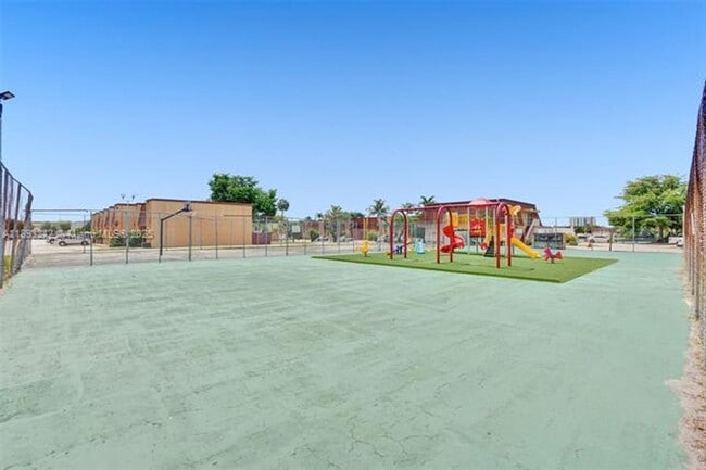 Building Photo - 606 NW 107th Ave